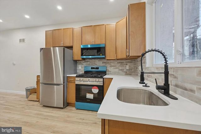 2615 EARP ST, Philadelphia, PA 19146