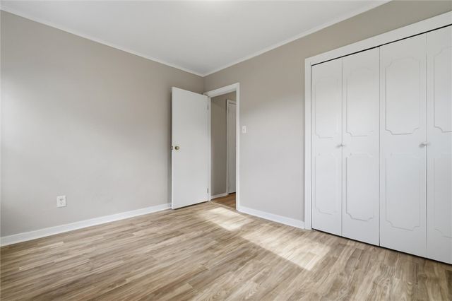 8967 Elm St, Mccandless, PA 15101