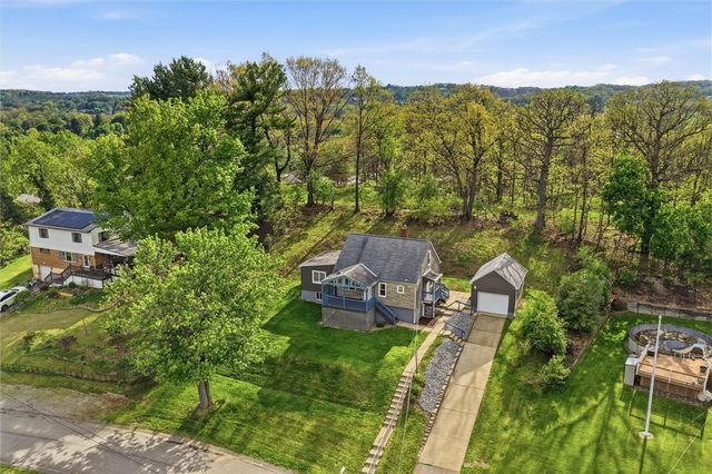 8967 Elm St, Mccandless, PA 15101