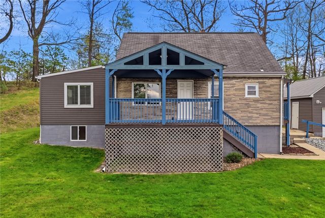 8967 Elm St, Mccandless, PA 15101