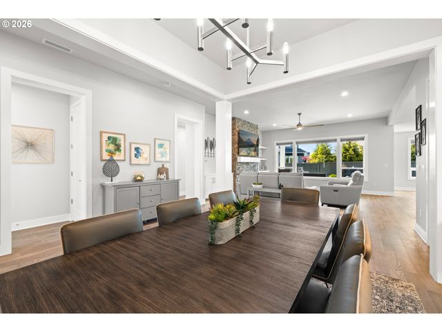 4379 Se 58TH Ave, Hillsboro, OR 97123