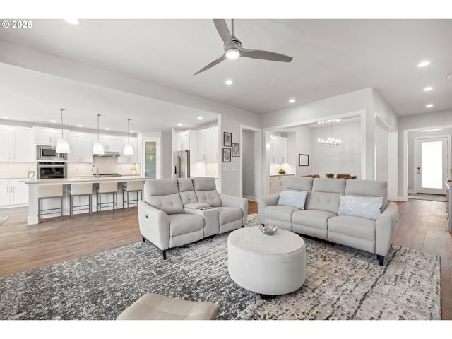 4379 Se 58TH Ave, Hillsboro, OR 97123