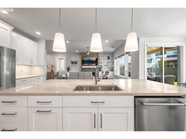 4379 Se 58TH Ave, Hillsboro, OR 97123