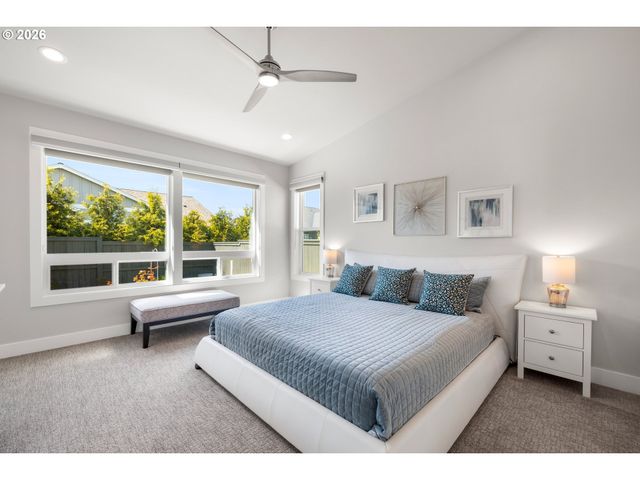 4379 Se 58TH Ave, Hillsboro, OR 97123