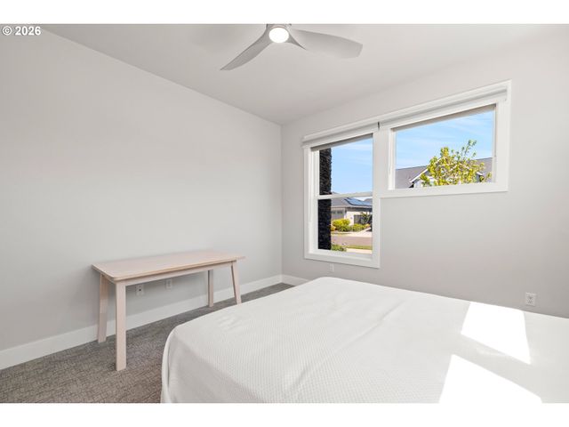 4379 Se 58TH Ave, Hillsboro, OR 97123