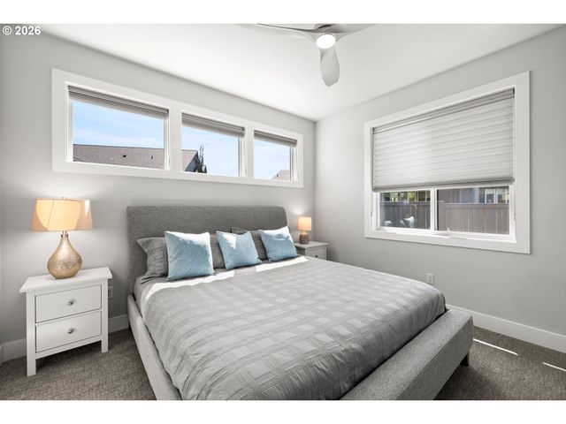 4379 Se 58TH Ave, Hillsboro, OR 97123