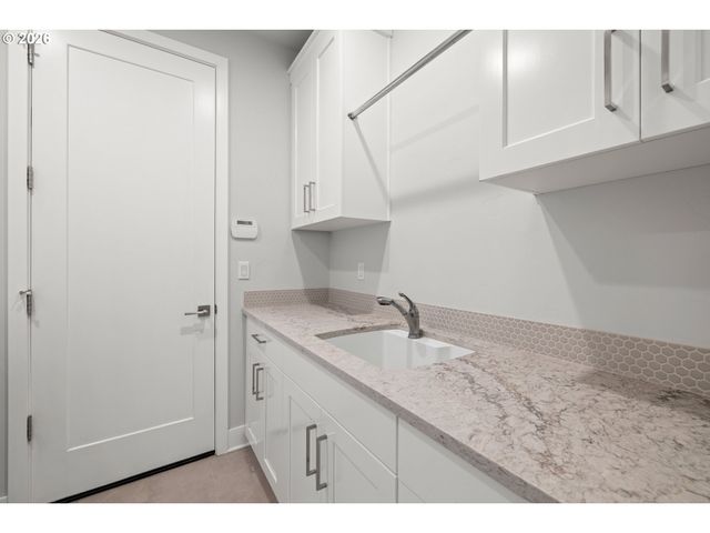 4379 Se 58TH Ave, Hillsboro, OR 97123