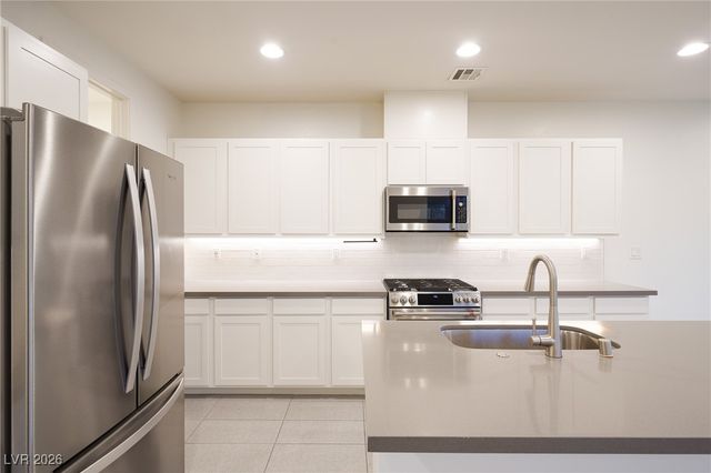 1153 Notch Peak Street 103, Las Vegas, NV 89135