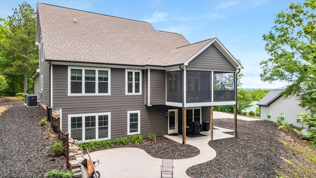 114 Monroe Drive, Ringgold, GA 30736