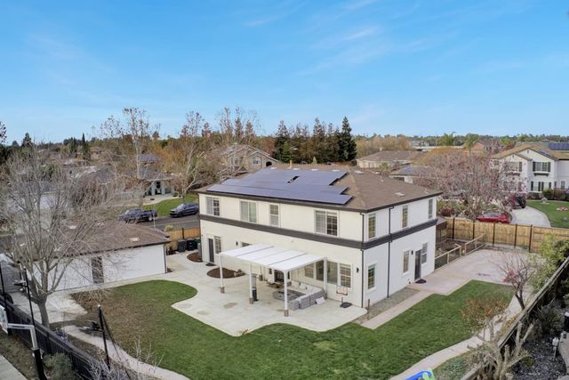 7654 W Rena Drive, Tracy, CA 95304