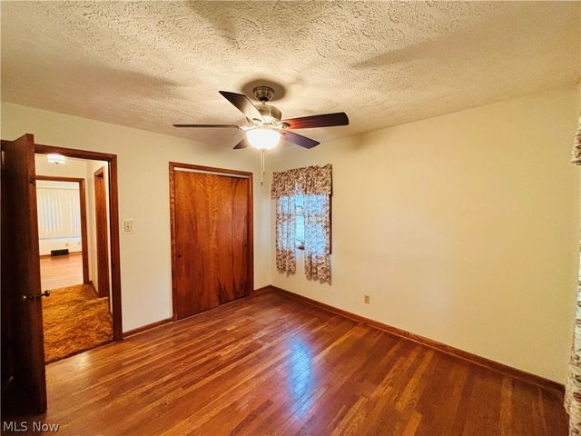 1551 Wilsonway Drive, Barberton, OH 44203