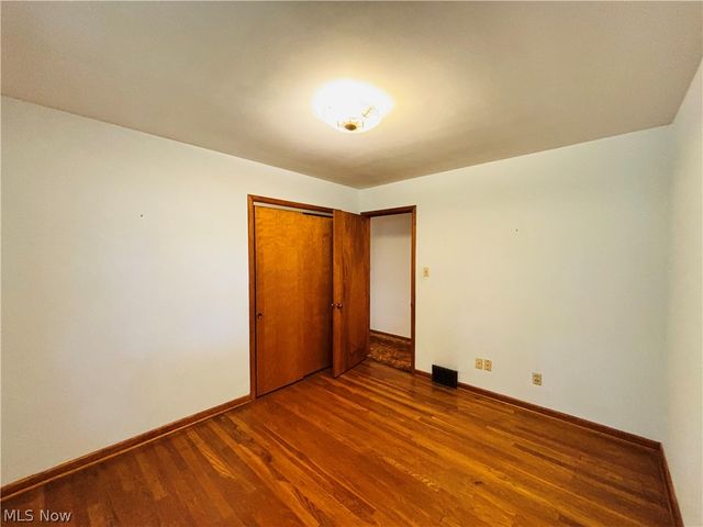 1551 Wilsonway Drive, Barberton, OH 44203