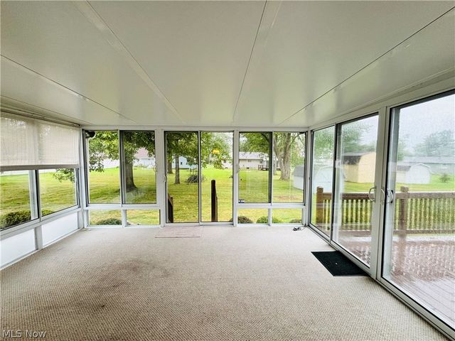 1551 Wilsonway Drive, Barberton, OH 44203