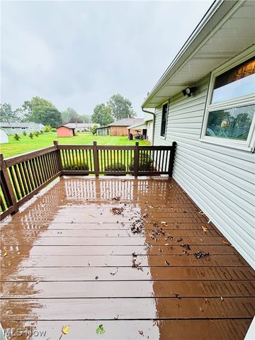 1551 Wilsonway Drive, Barberton, OH 44203