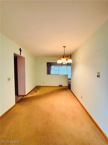 1551 Wilsonway Drive, Barberton, OH 44203