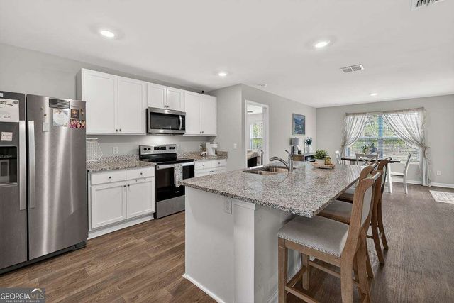 516 Autumns Wood Circle W, Brunswick, GA 31525