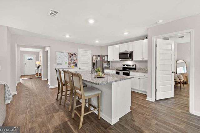 516 Autumns Wood Circle W, Brunswick, GA 31525