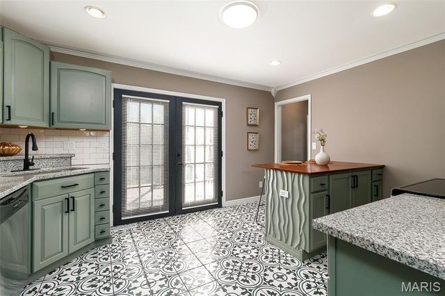 1770 Beverly Drive, Florissant, MO 63031