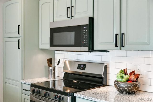 1770 Beverly Drive, Florissant, MO 63031