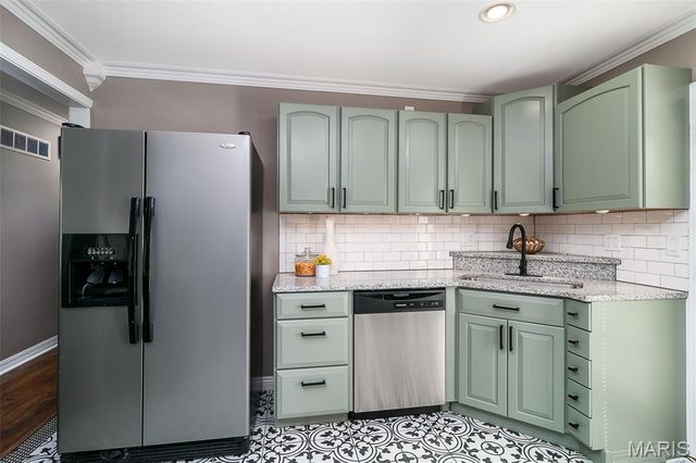 1770 Beverly Drive, Florissant, MO 63031