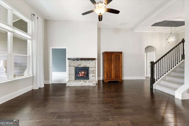 302 Derrymore Drive, Woodstock, GA 30188