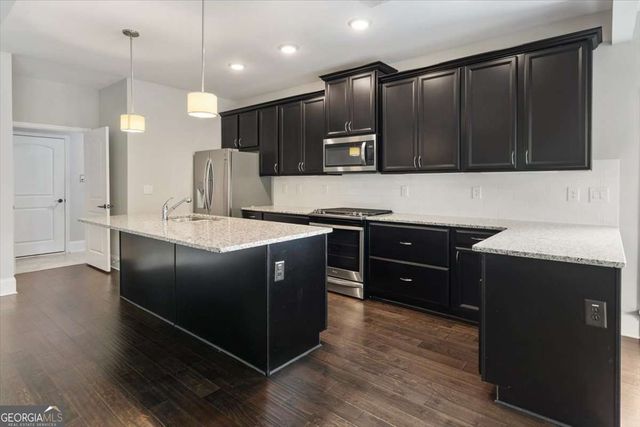 302 Derrymore Drive, Woodstock, GA 30188