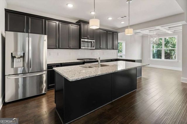 302 Derrymore Drive, Woodstock, GA 30188