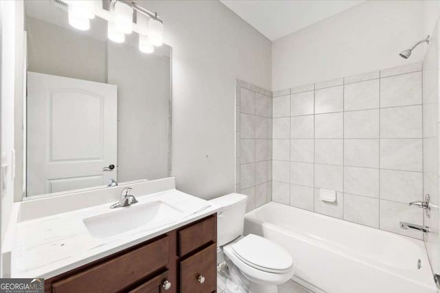 302 Derrymore Drive, Woodstock, GA 30188