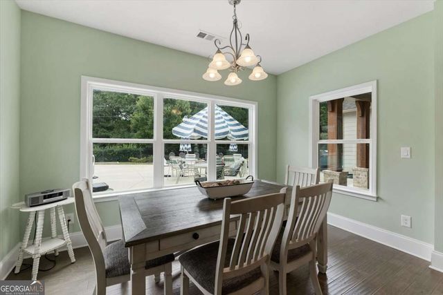 302 Derrymore Drive, Woodstock, GA 30188