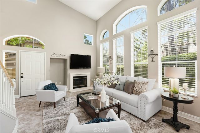 79 Tierra Montanosa, Rancho Santa Margarita, CA 92688