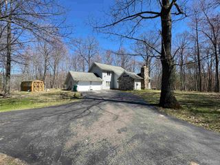 1100 Michigan Ave, Kingsford, MI 49802