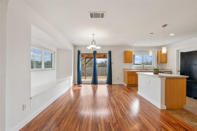 1602 Candlelight DR, Leander, TX 78641