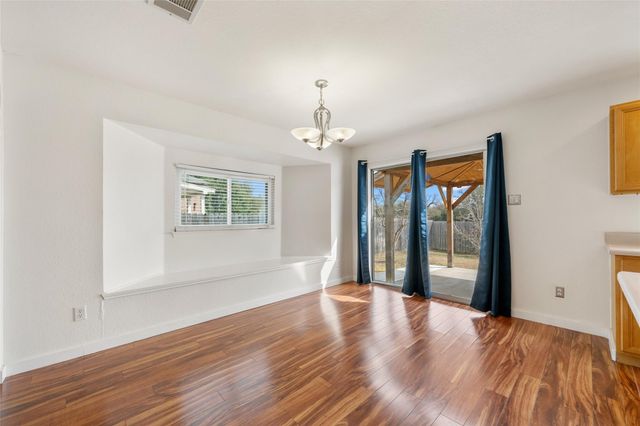 1602 Candlelight DR, Leander, TX 78641