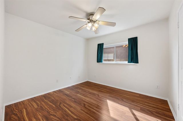 1602 Candlelight DR, Leander, TX 78641