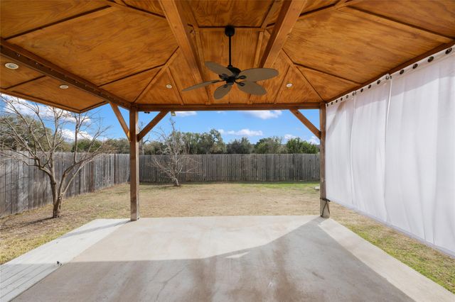 1602 Candlelight DR, Leander, TX 78641