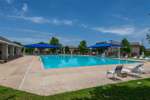 1602 Candlelight DR, Leander, TX 78641