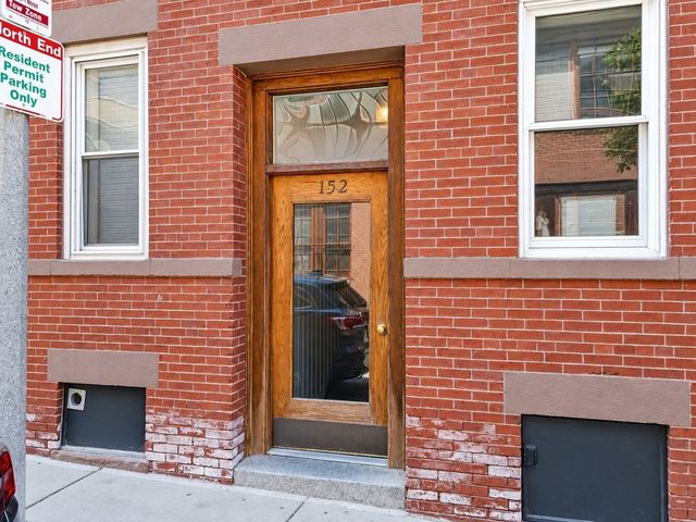 152 Prince Street 6, Boston, MA 02113