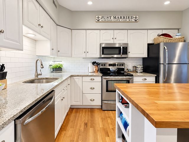 152 Prince Street 6, Boston, MA 02113