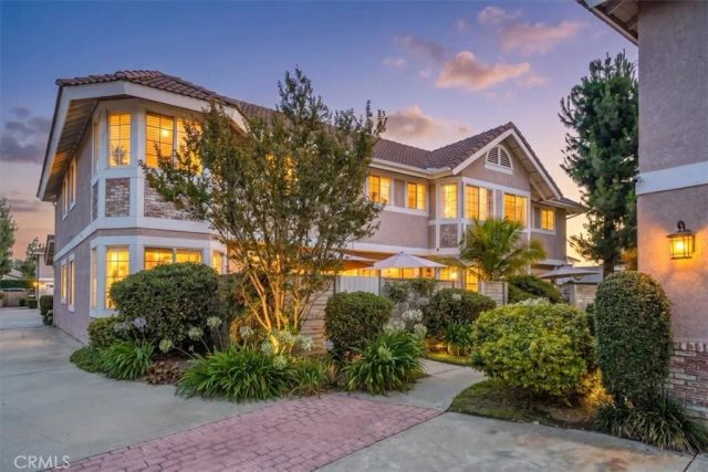 1204 N Sunflower Ave A, Covina, CA 91724