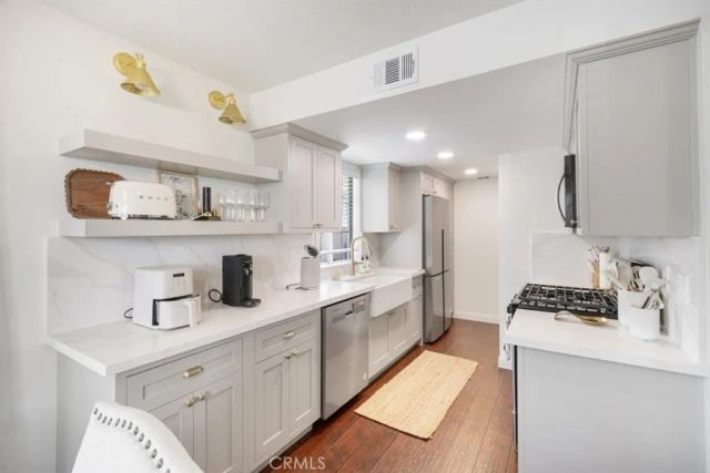 1204 N Sunflower Ave A, Covina, CA 91724