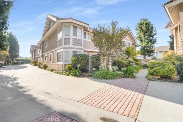 1204 N Sunflower Ave A, Covina, CA 91724