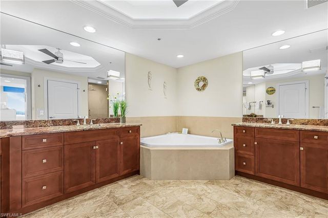 2104 W First ST 1802, Fort Myers, FL 33901