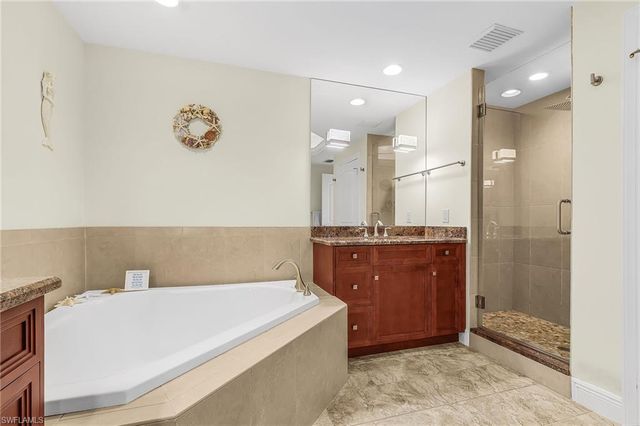 2104 W First ST 1802, Fort Myers, FL 33901