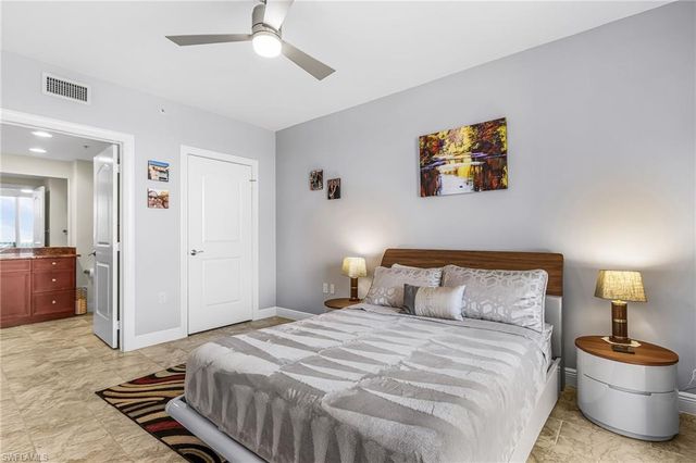 2104 W First ST 1802, Fort Myers, FL 33901