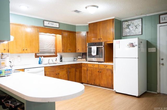 1004 S Evans Road, White Hall, AR 71602