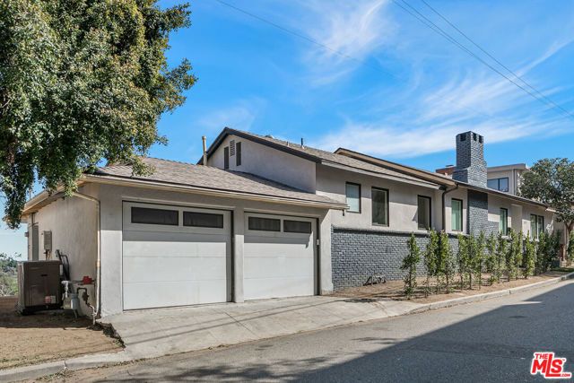 2612 Carman Crest Drive, Los Angeles, CA 90068