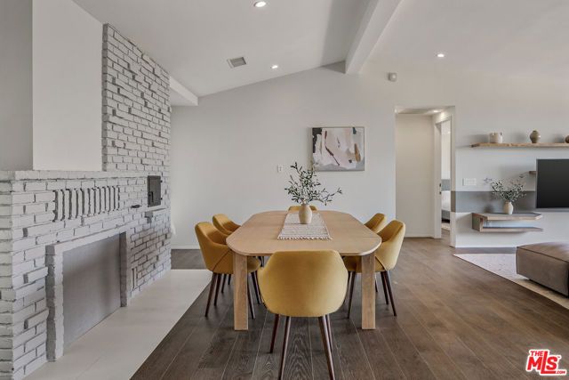 2612 Carman Crest Drive, Los Angeles, CA 90068