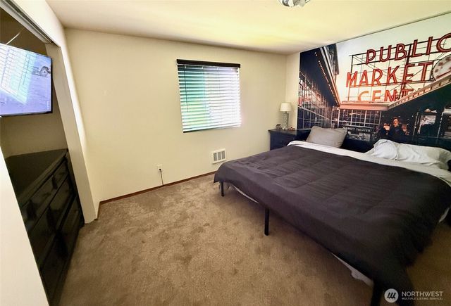 381 Elk Valley Road, Forks, WA 98331