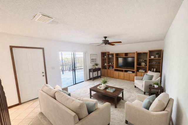 604 SE Castle Court D, Port St. Lucie, FL 34952