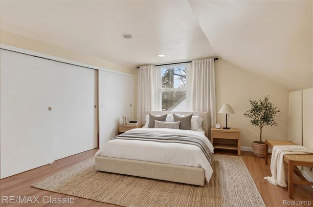 27359 Brettonwoods Street, Madison Heights, MI 48071